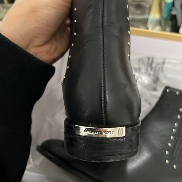 Ankle black boots - Picture 5 of 5